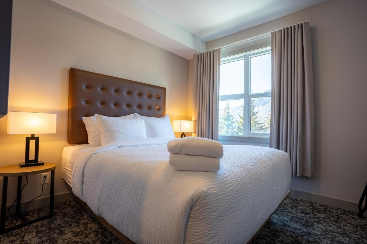 Basecamp Suites Banff Exteriör bild